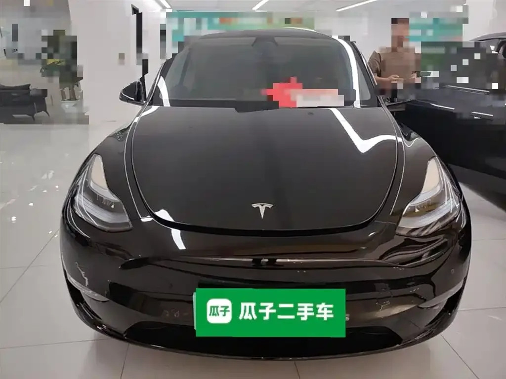 Tesla Model Y — фото 6