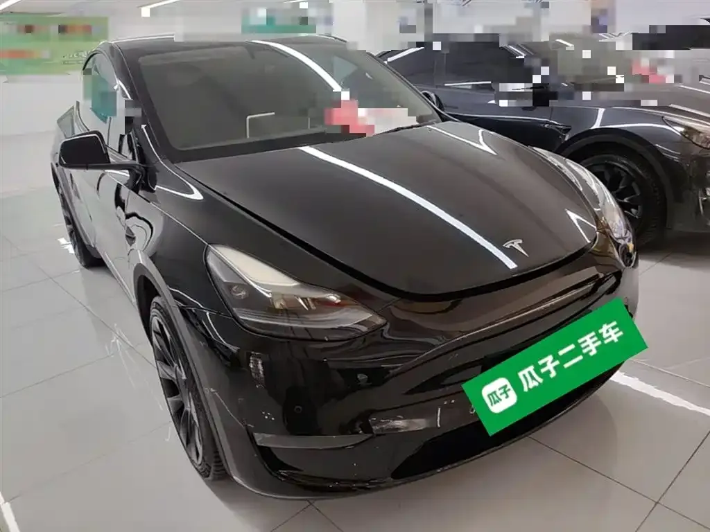 Tesla Model Y — фото 9