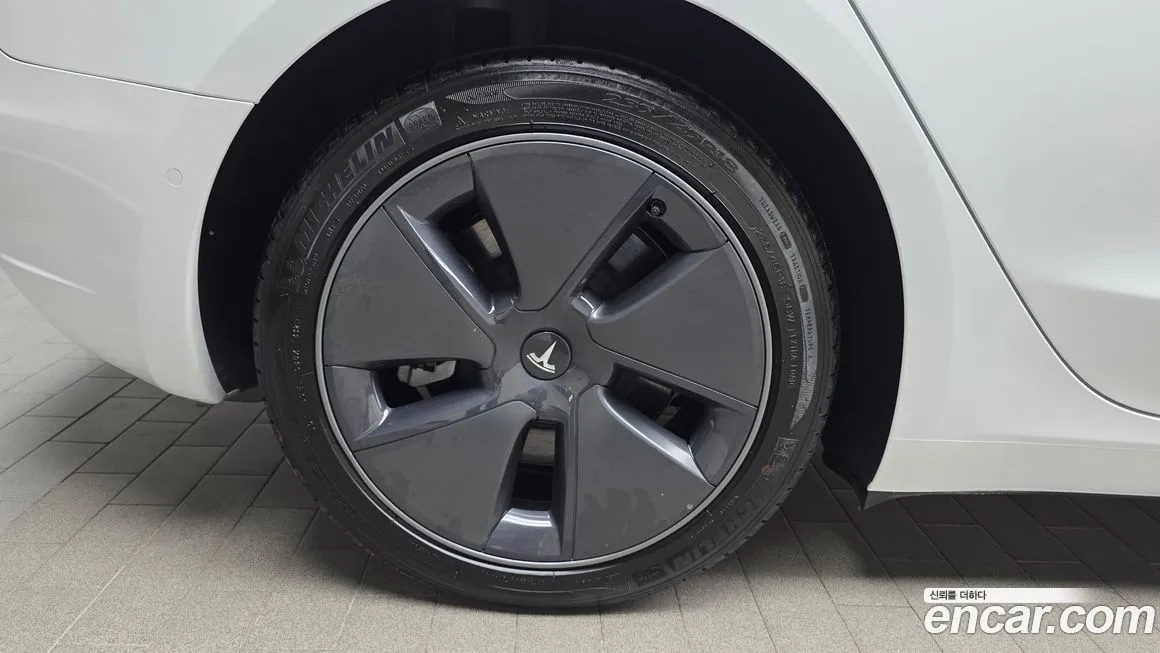 Tesla Model 3 2022 из KR, фото 9