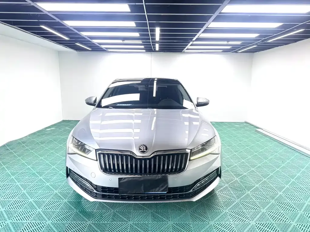 Skoda Superb 2023 из CN, фото 7