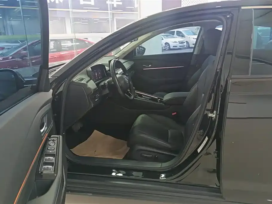 Honda Accord — фото 9
