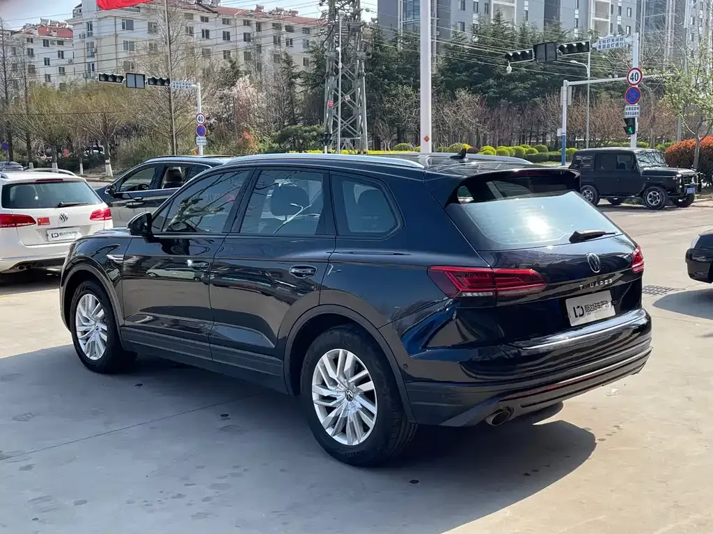 Volkswagen Touareg 2021 из CN, фото 8