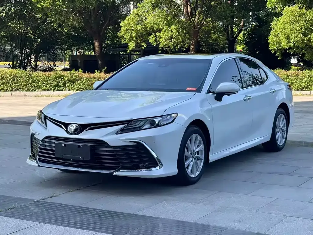 Toyota Camry 2022 из CN, фото 1