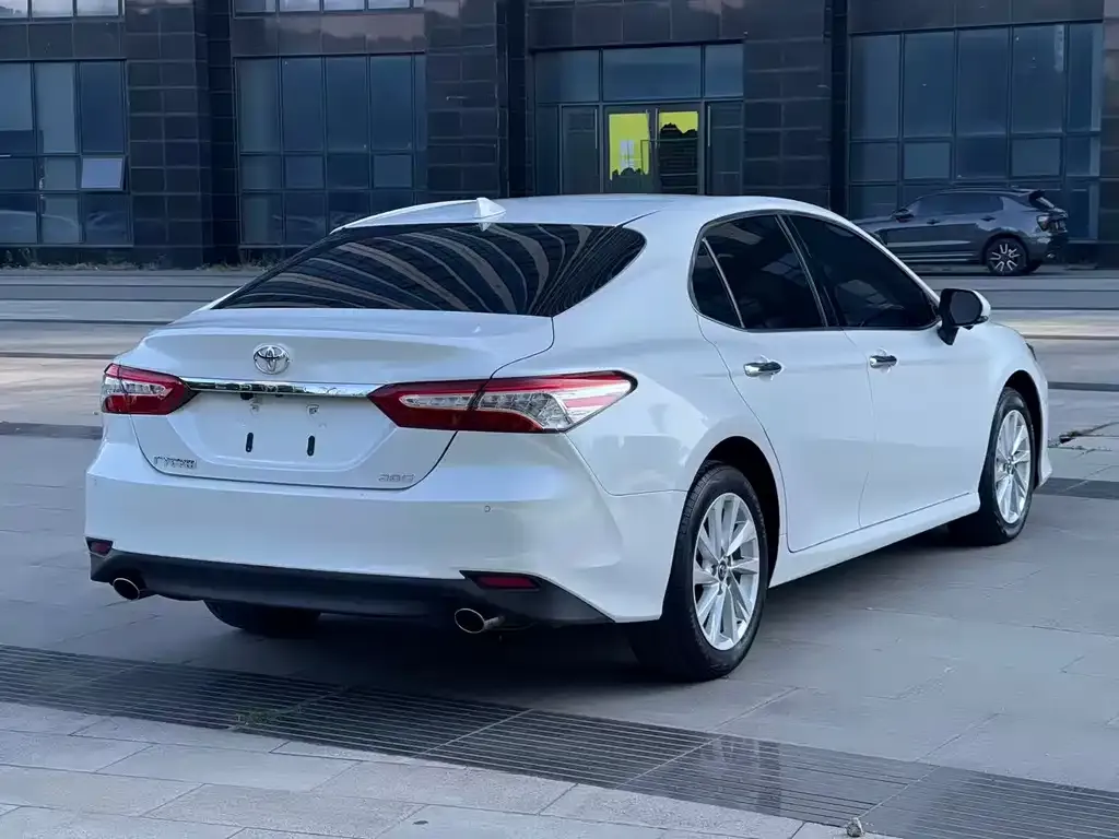 Toyota Camry 2022 из CN, фото 5