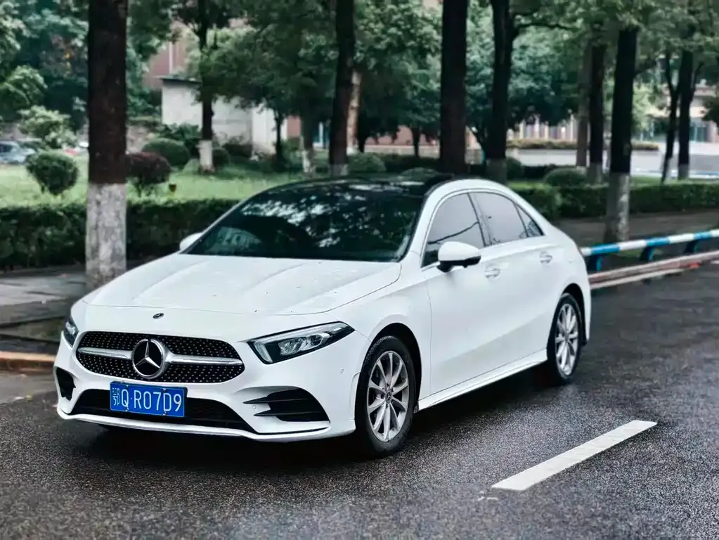 Mercedes-Benz A-Class — фото 1