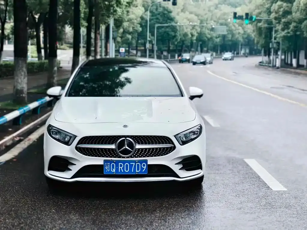 Mercedes-Benz A-Class — фото 9