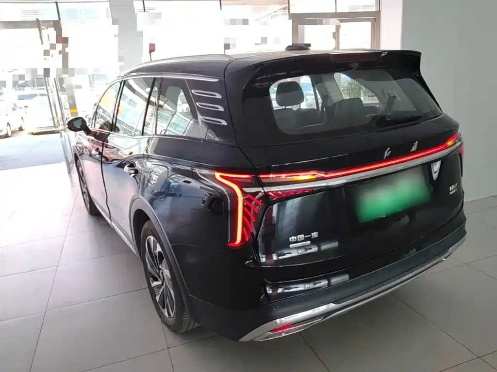 Hongqi HS7 PHEV — фото 5
