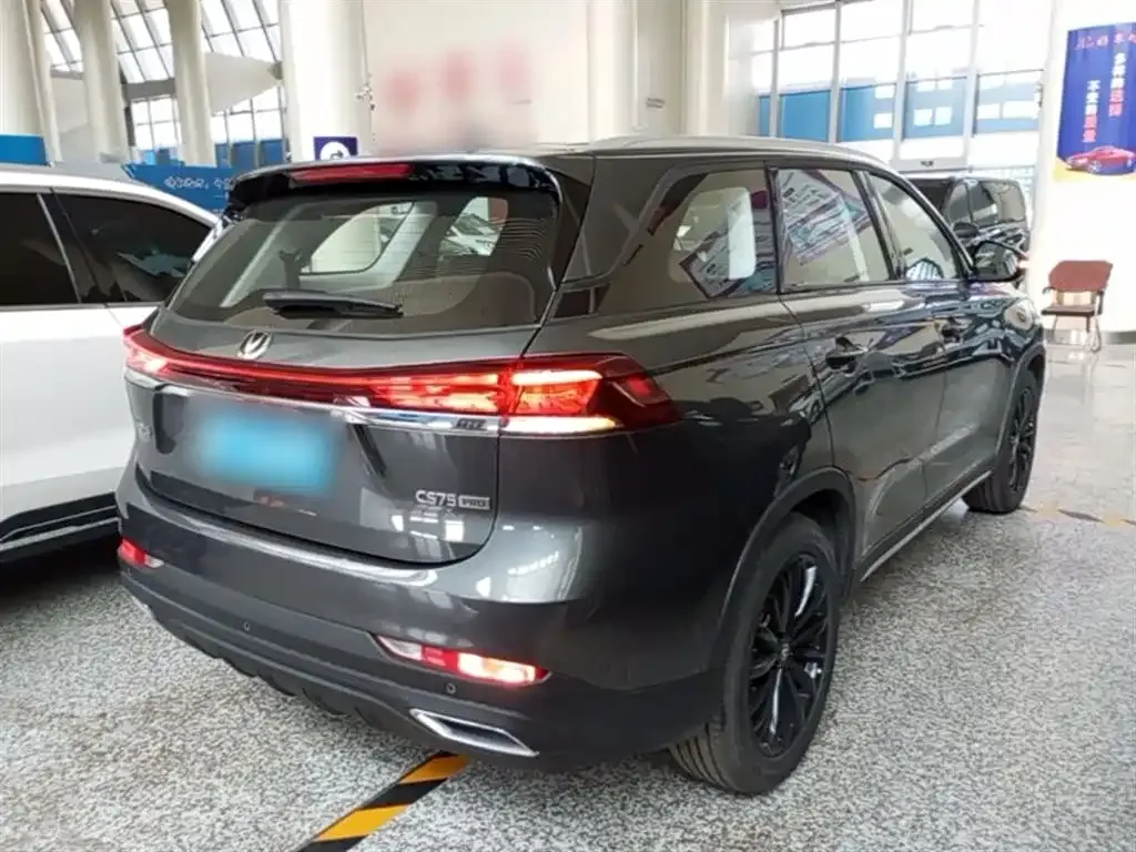 Changan CS75 2025 из CN, фото 3