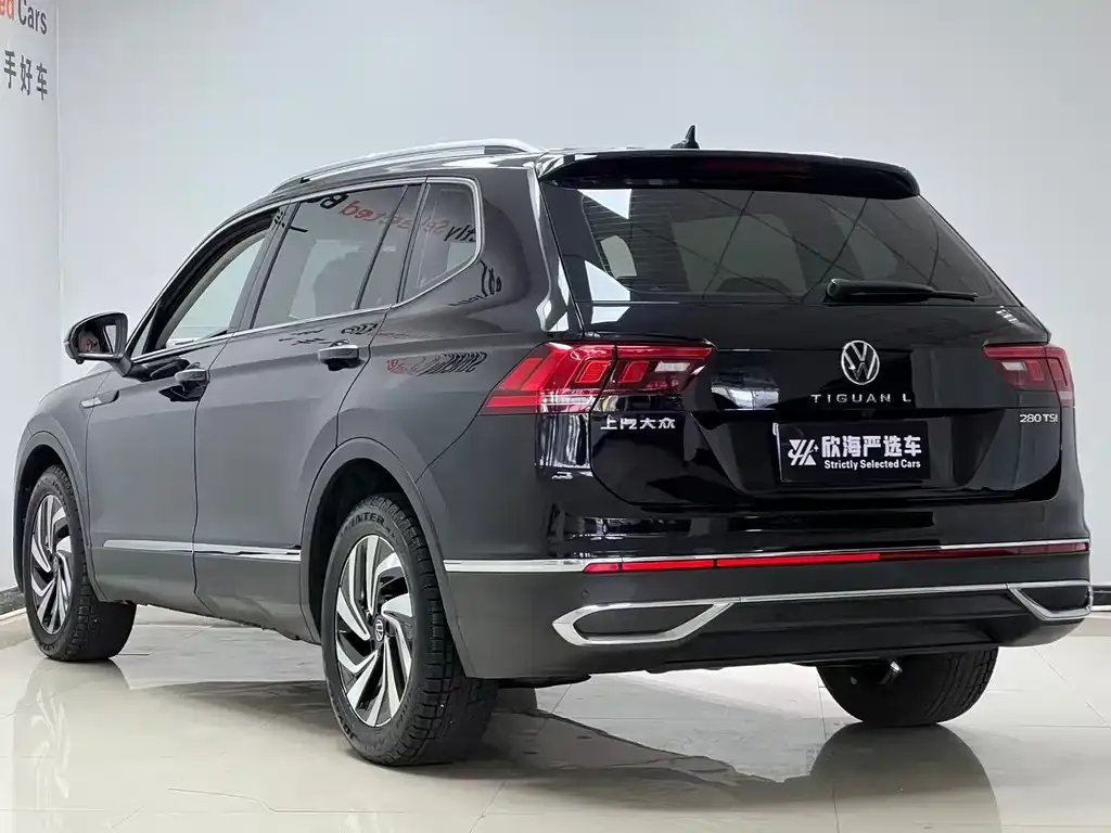 Volkswagen Tiguan L — фото 7