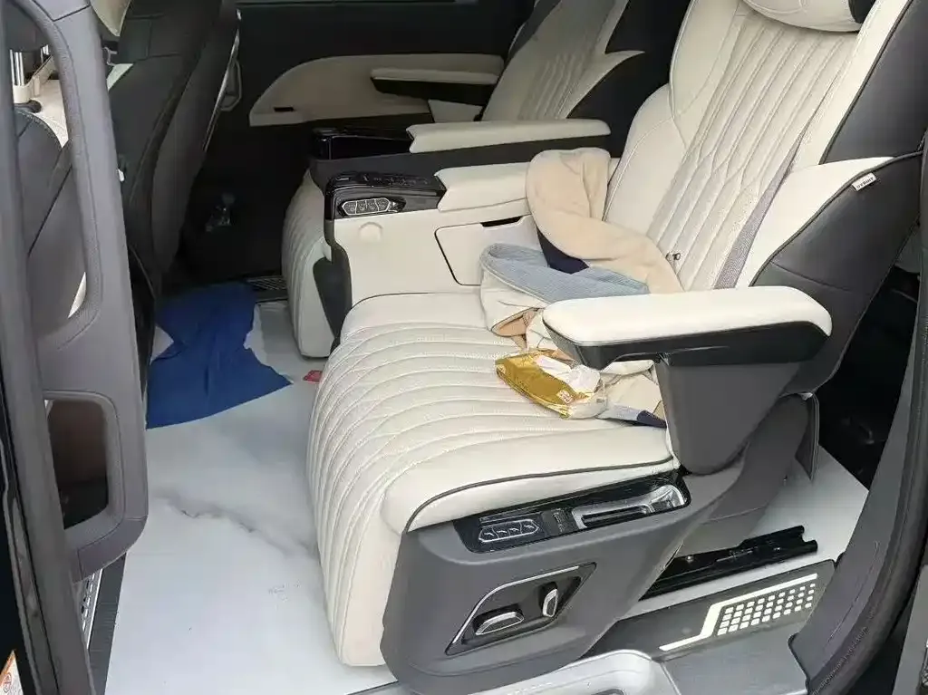 Toyota Sienna 2025 из CN, фото 5