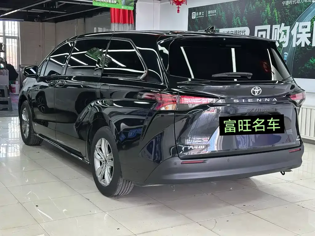 Toyota Sienna 2025 из CN, фото 7