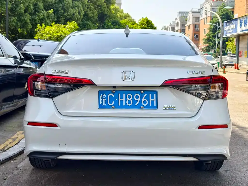 Honda Civic — фото 7