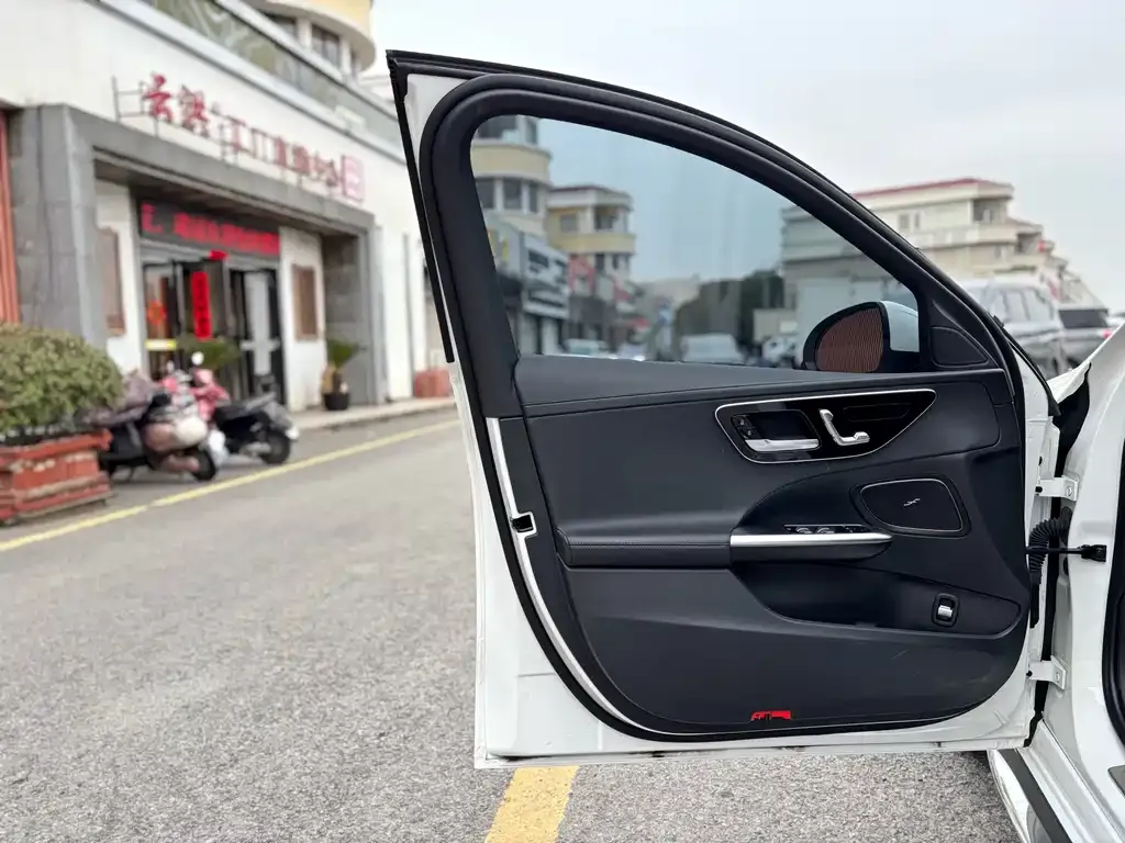 Mercedes-Benz C-Class 2023 из CN, фото 7