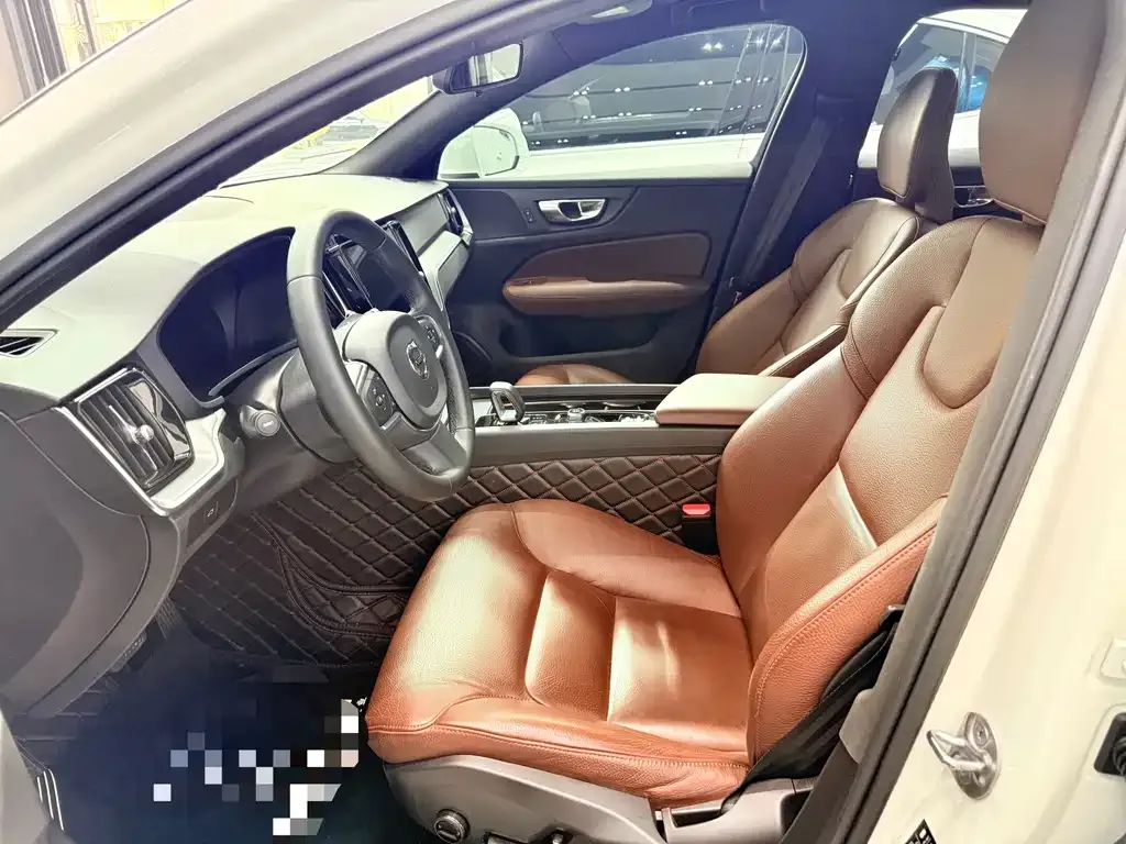 Volvo S60 2022 из CN, фото 5