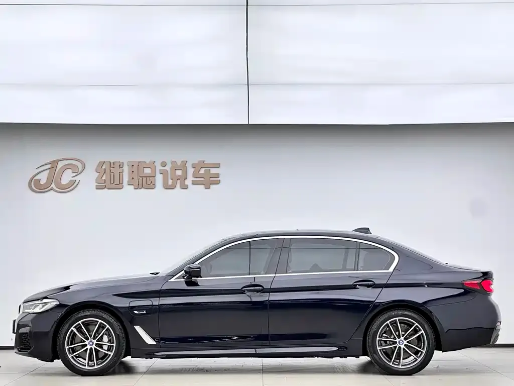BMW 5 Series New Energy 2022 из CN, фото 5
