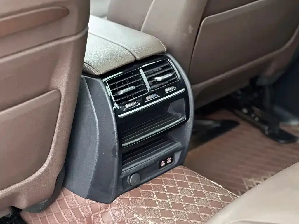 BMW 5 Series New Energy 2022 из CN, фото 7