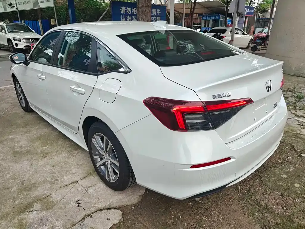 Honda Civic — фото 4