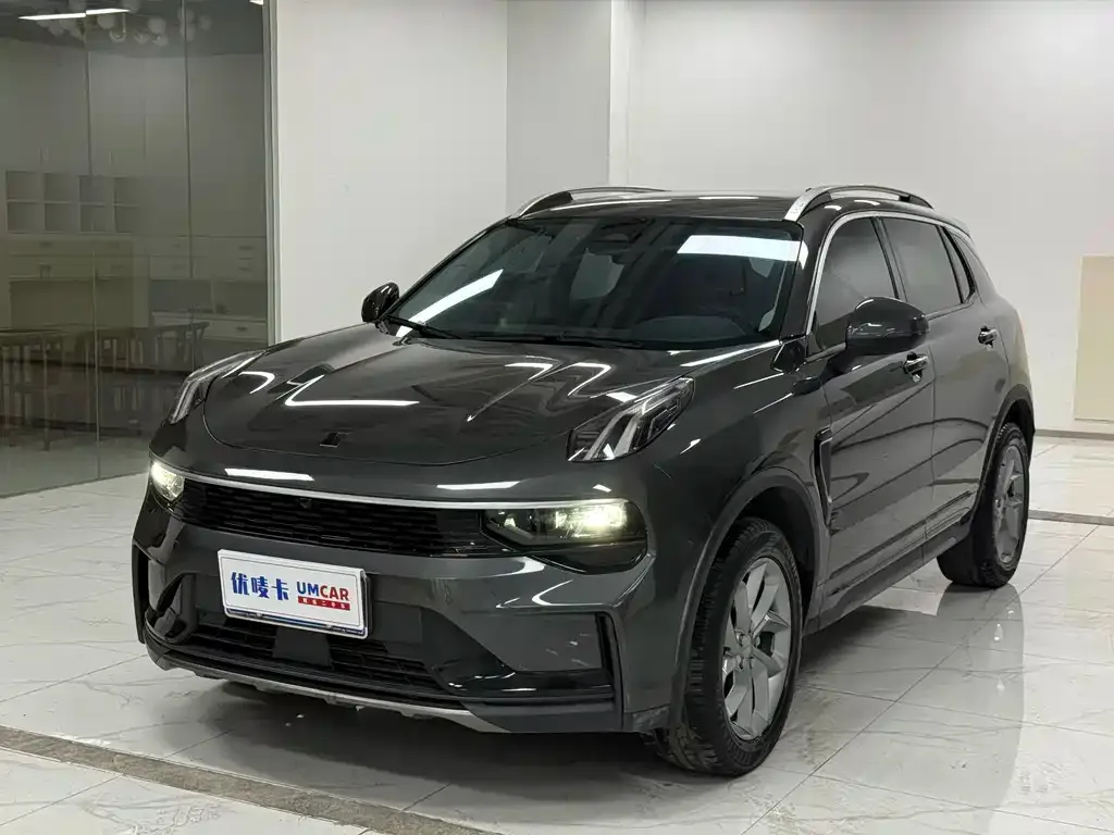 Lynk & Co 01