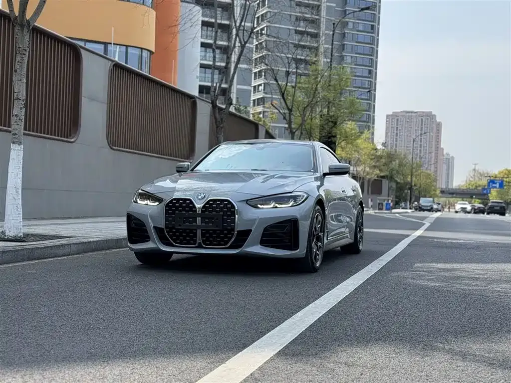 BMW 4 Series — фото 1