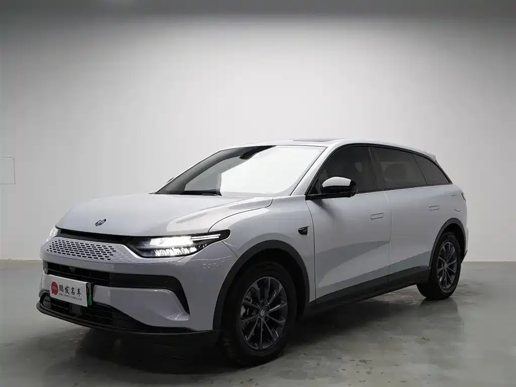 Leapmotor C11
