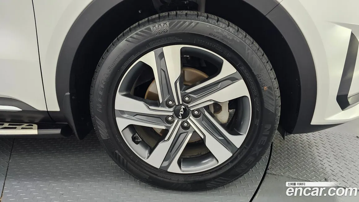 Kia Sorento — фото 8