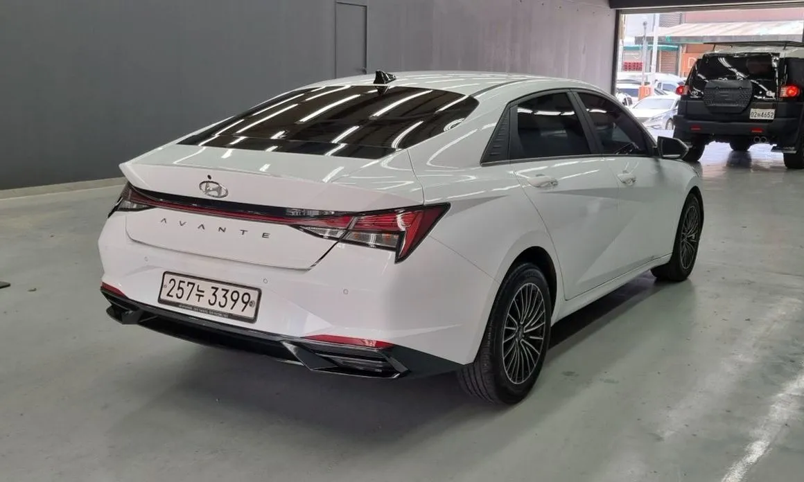 Hyundai AVANTE — фото 8
