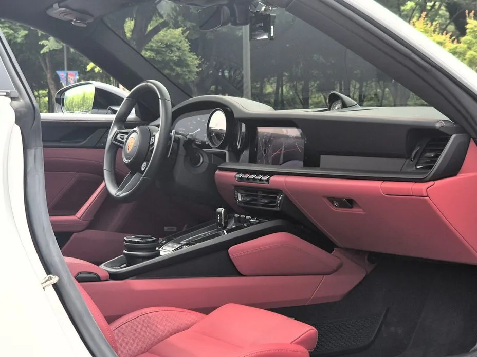 Porsche 911 2022 из KR, фото 5
