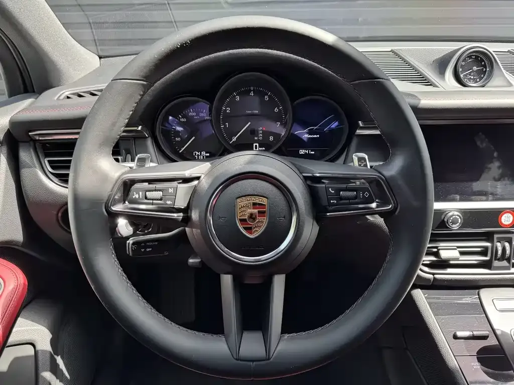 Porsche Macan — фото 3