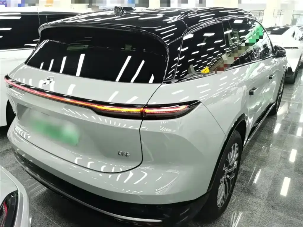NIO EC6 — фото 8