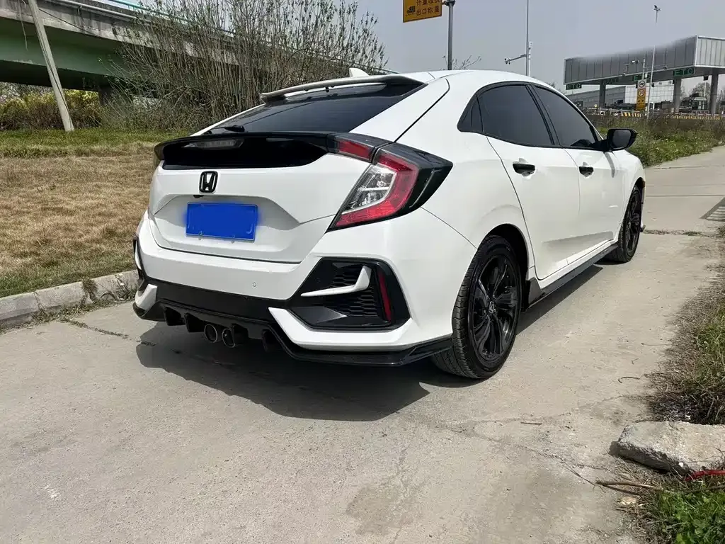 Honda Civic — фото 10