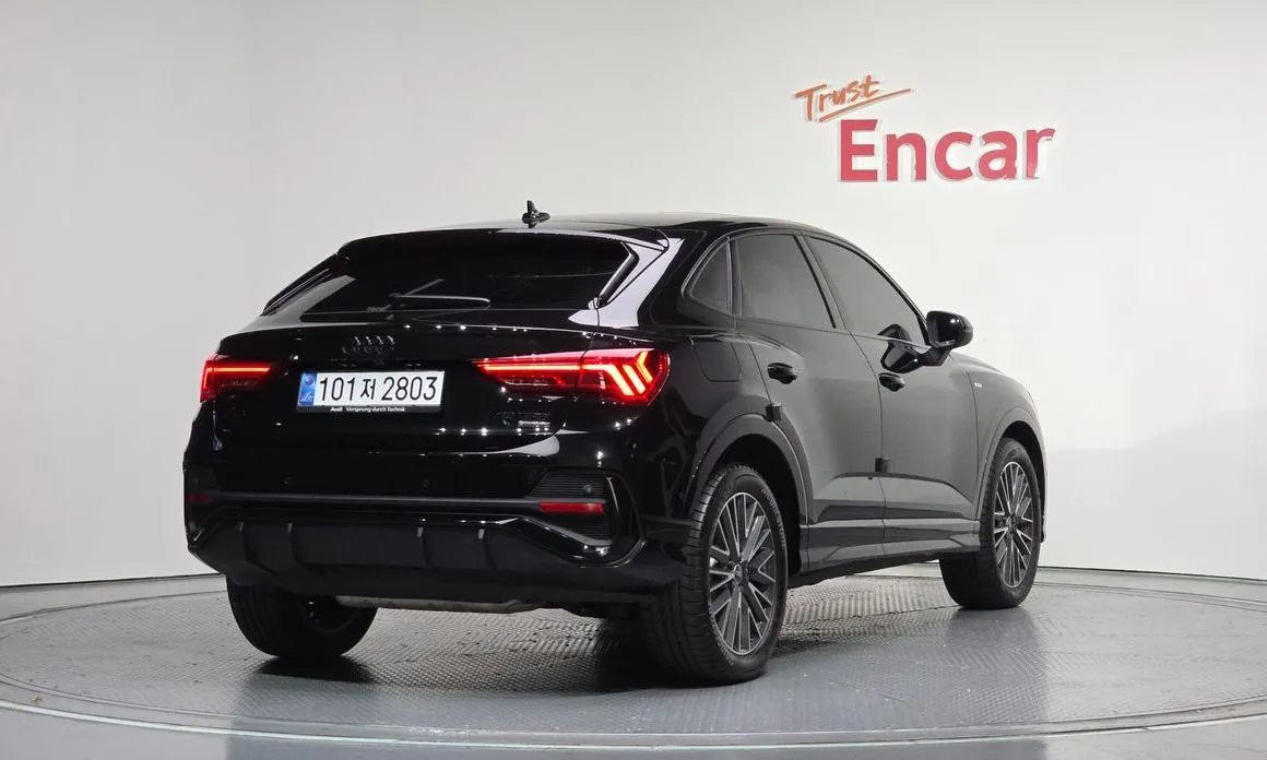 Audi Q3 2025 из KR, фото 9