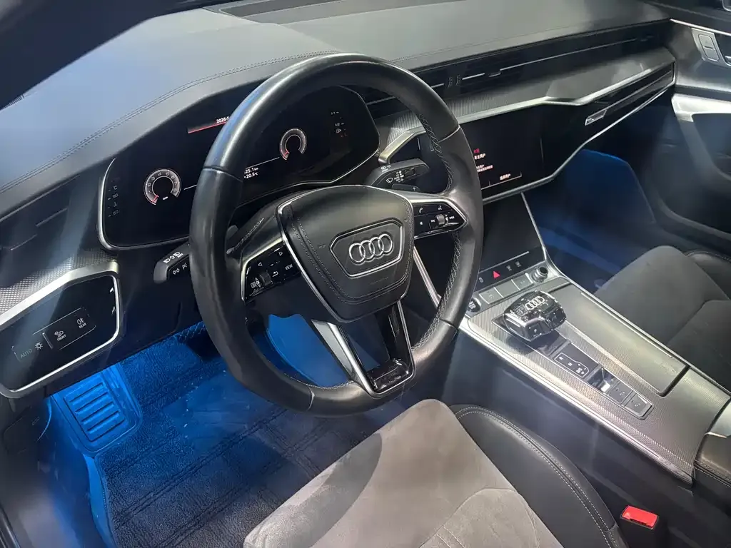Audi A6L 2023 из CN, фото 9