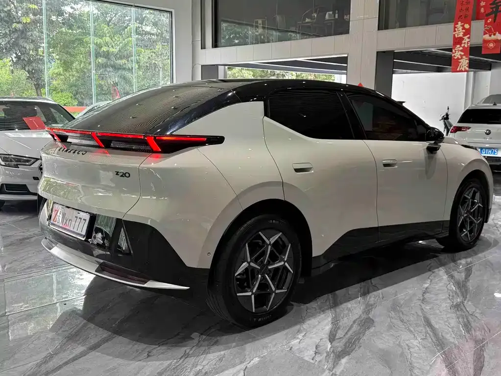 Lynk & Co Z20 2025 из CN, фото 4
