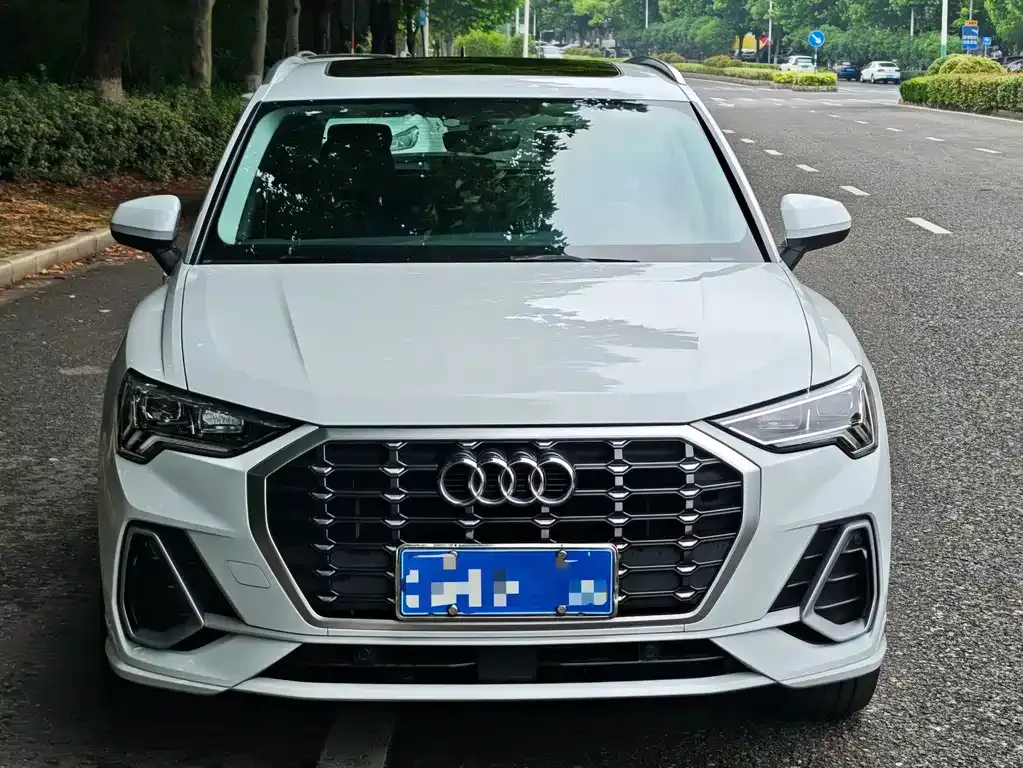 Audi Q3 2021 из CN, фото 3