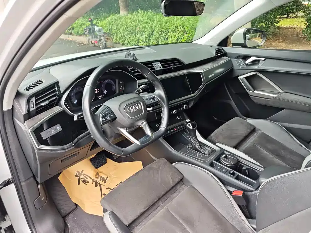Audi Q3 2021 из CN, фото 2