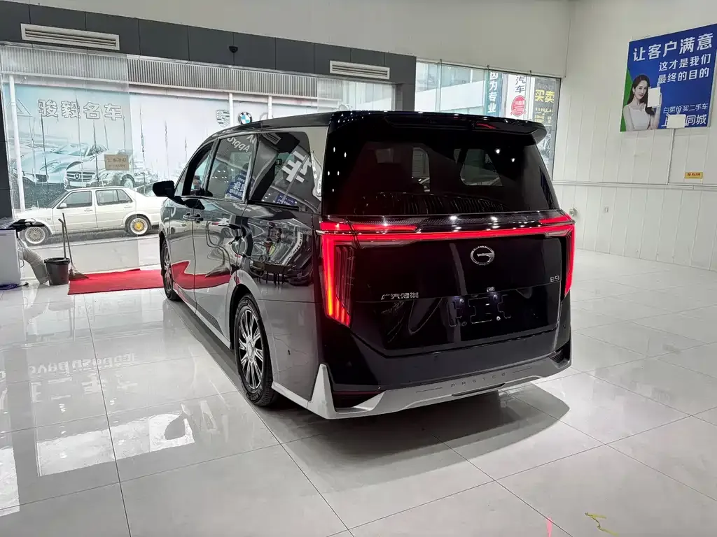 GAC Motor Trumpchi E9 — фото 2