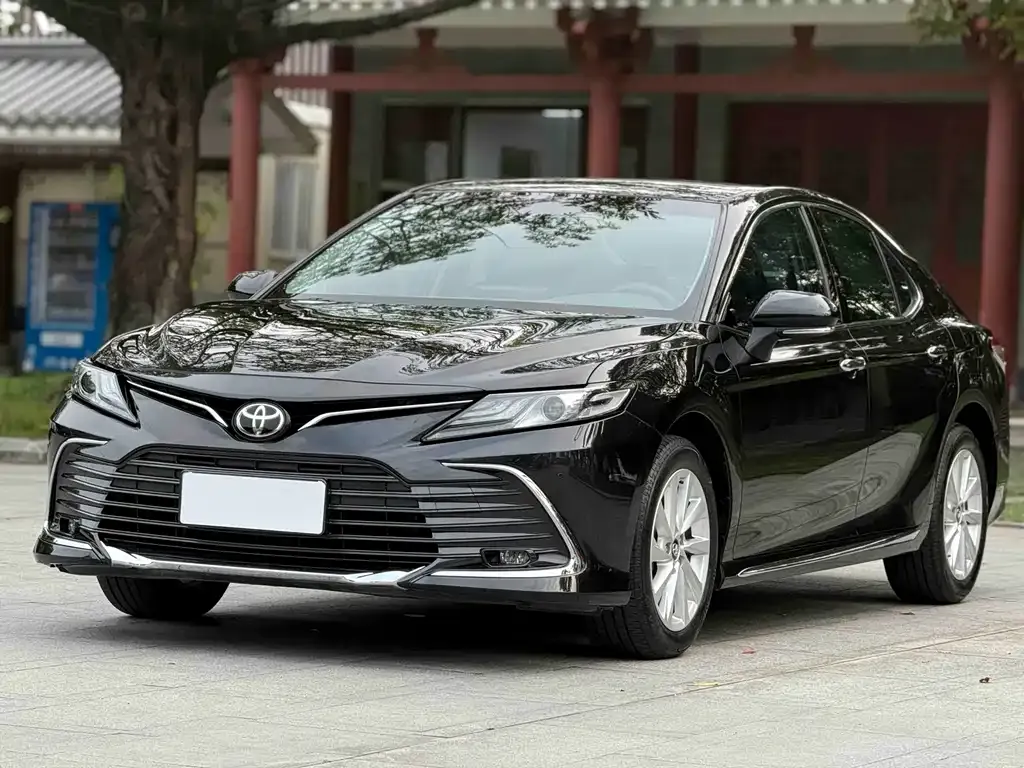 Toyota Camry 2023 из CN, фото 1