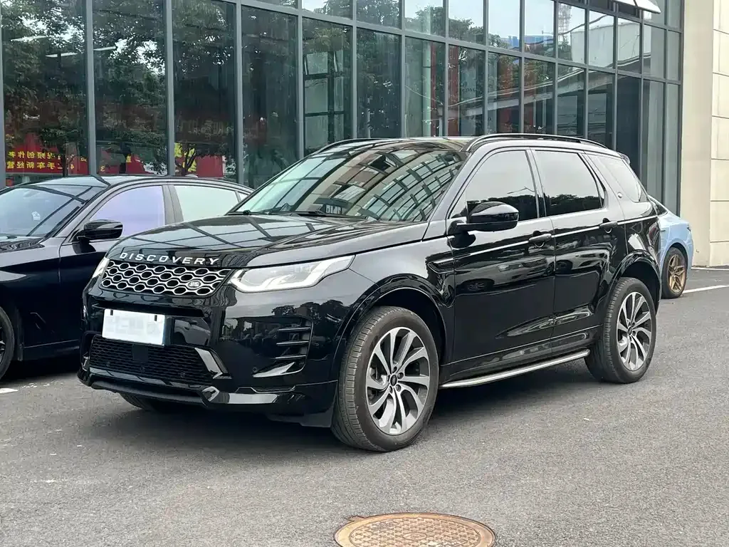 Land Rover Discovery Sport — фото 1