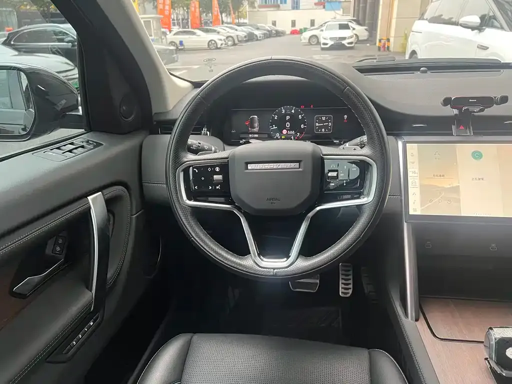 Land Rover Discovery Sport — фото 5
