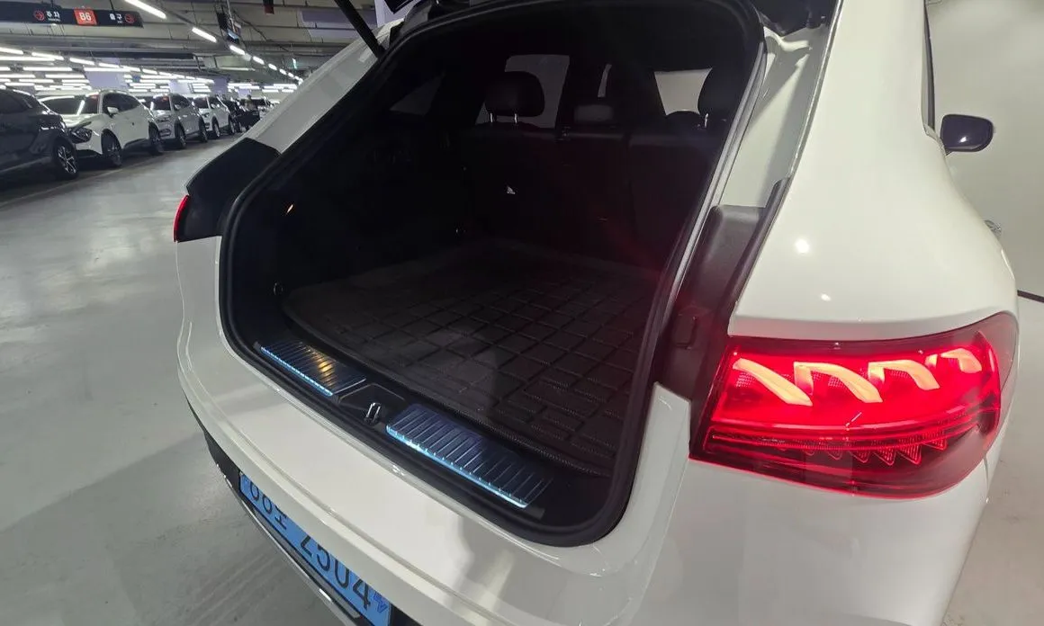 Mercedes-Benz EQE 2023 из KR, фото 9