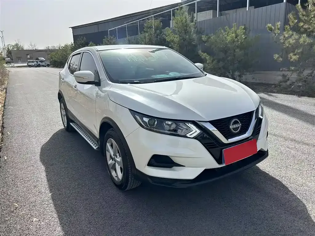 Nissan Qashqai — фото 7