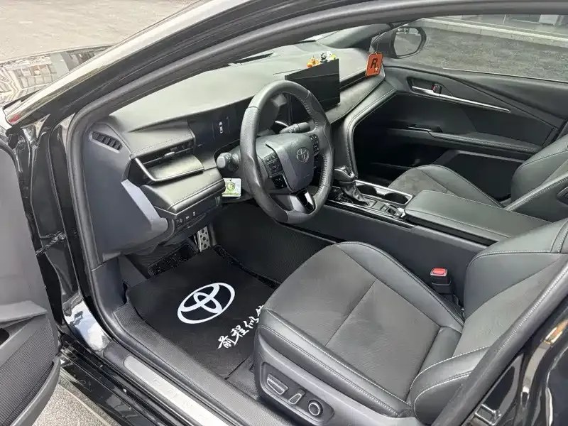 Toyota Camry 2024 из CN, фото 3