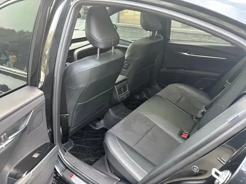 Toyota Camry 2024 из CN, фото 5