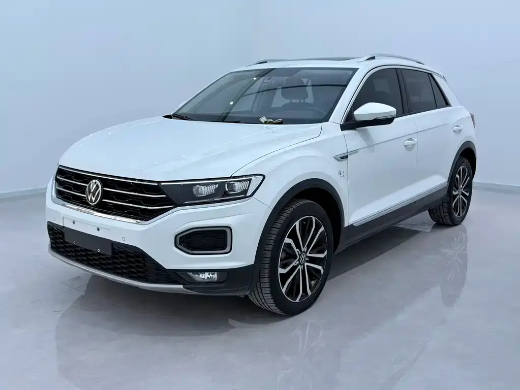 Volkswagen T-Roc — фото 1