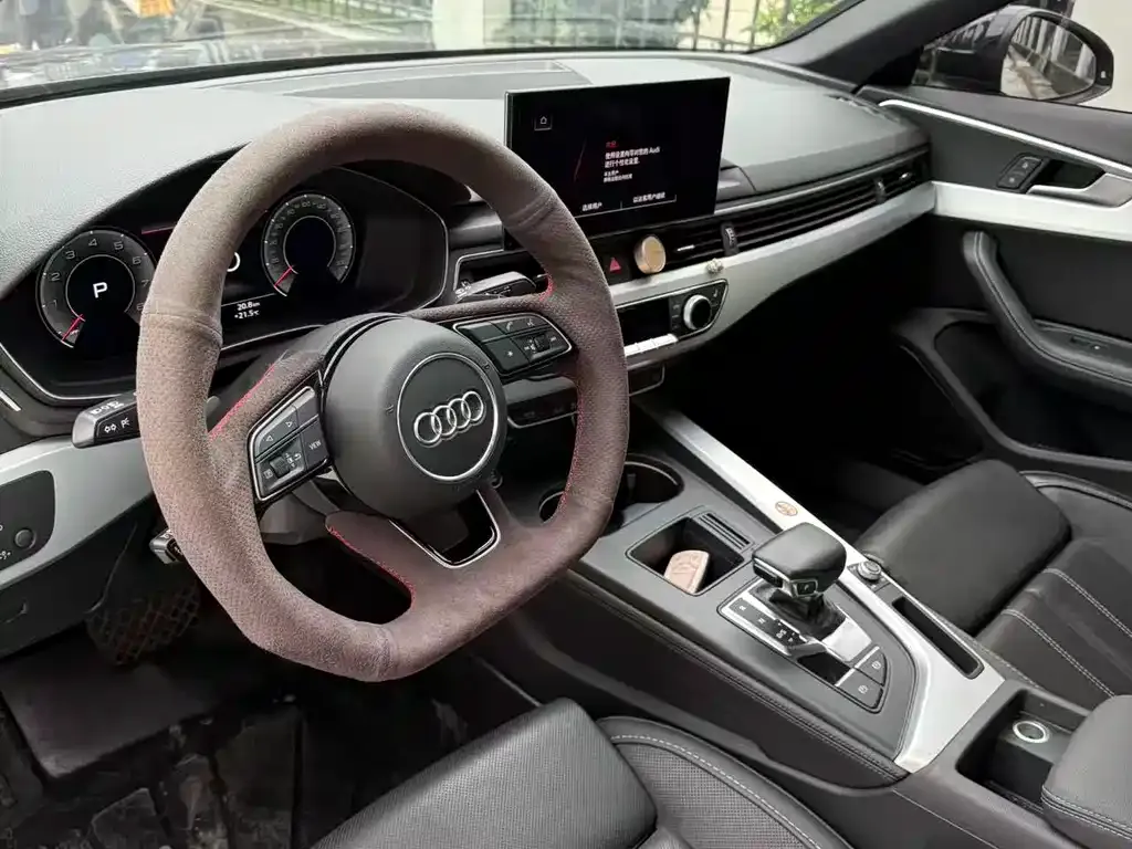 Audi A4L 2023 из CN, фото 6