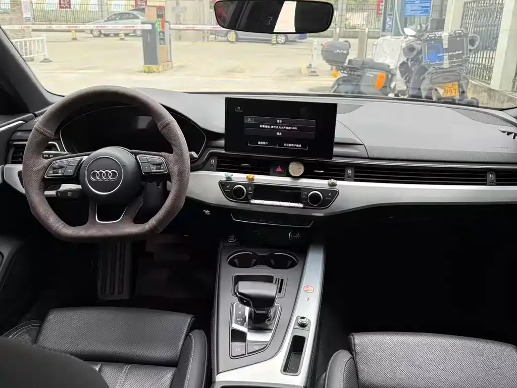 Audi A4L 2023 из CN, фото 7