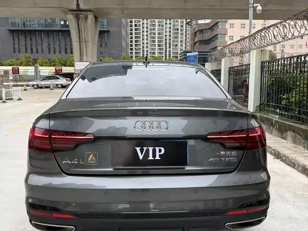 Audi A4L 2023 из CN, фото 3