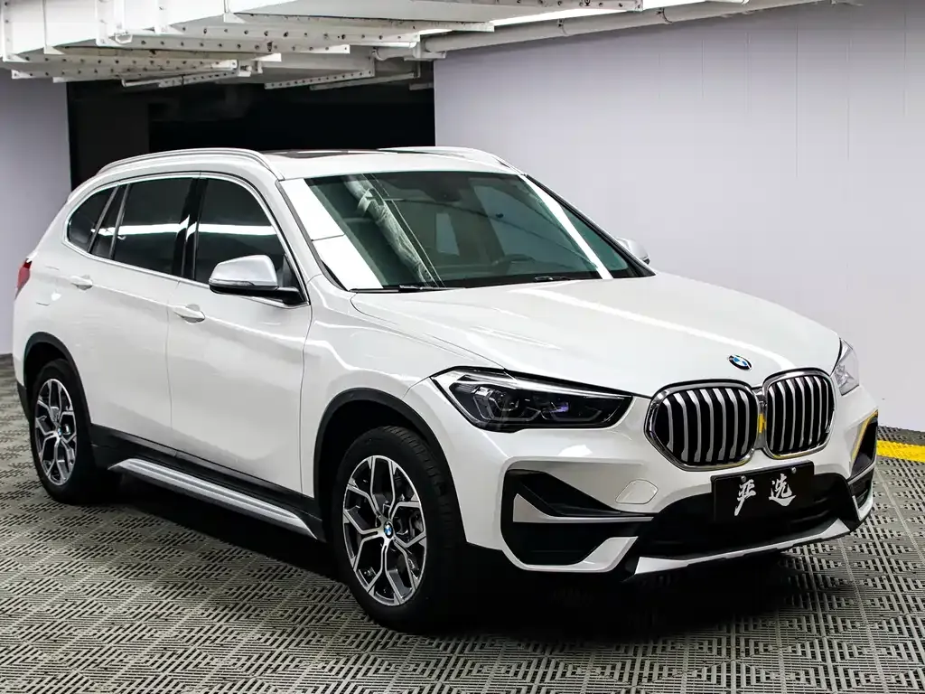 BMW X1 — фото 10