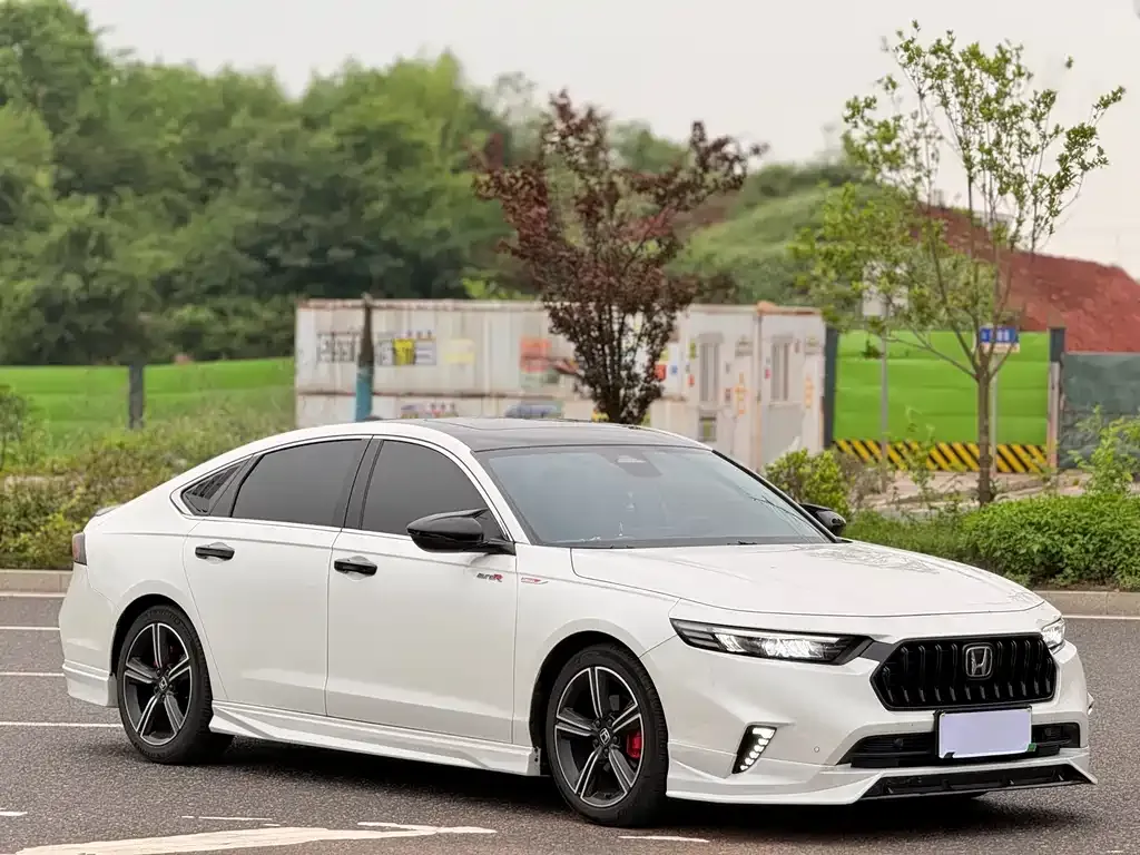 Honda Inspire 2025 из CN, фото 9