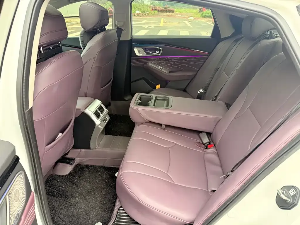 Honda Inspire 2025 из CN, фото 4